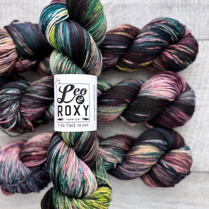 Black Tulip - Sock