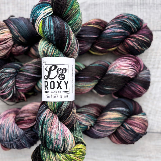 Black Tulip - Sock